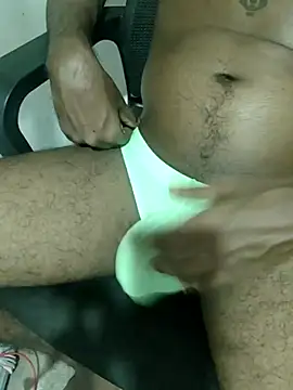 kikuuu96 online show from April 23, 2026, 1:02 pm