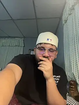 sexy men22cm online show from June 2, 2026, 8:11 pm