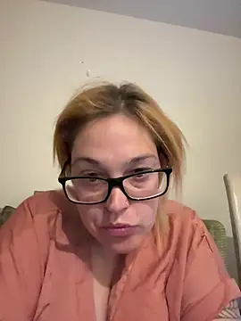 SecretRavenXO online show from May 16, 2026, 1:13 am