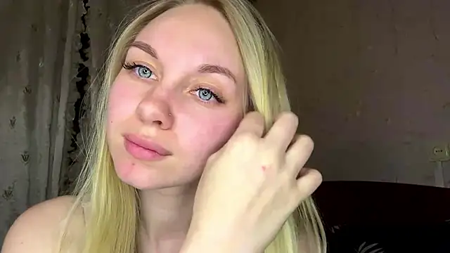 MaEmma online show from April 23, 2026, 8:22 pm