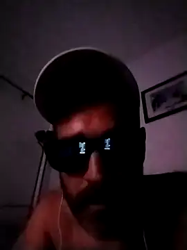 Genios101088 online show from April 27, 2026, 4:54 am