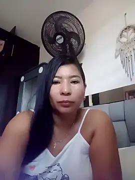Snapshot of Angelsashaa07 chatting on May 3, 2026, 2:23 pm Angelsashaa07 online show from May 3, 2026, 2:23 pm