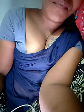 Tamil Hot HoneyBee online show from June 9, 2026, 3:07 am