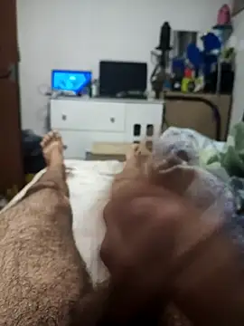 Snapshot of Leonildo2026 chatting on July 21, 2026, 7:49 pm Leonildo2026 online show from July 21, 2026, 7:49 pm