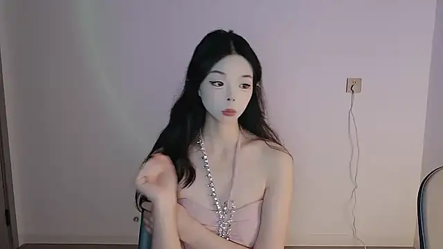 Zhizhi-99 online show from June 3, 2026, 3:53 am