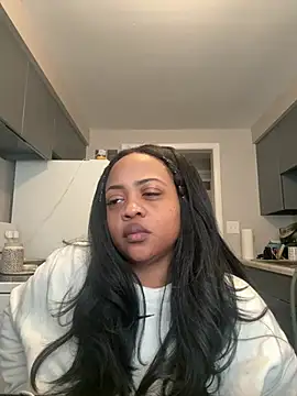 Snapshot of richierichelle chatting on May 21, 2026, 2:13 pm richierichelle online show from May 21, 2026, 2:13 pm