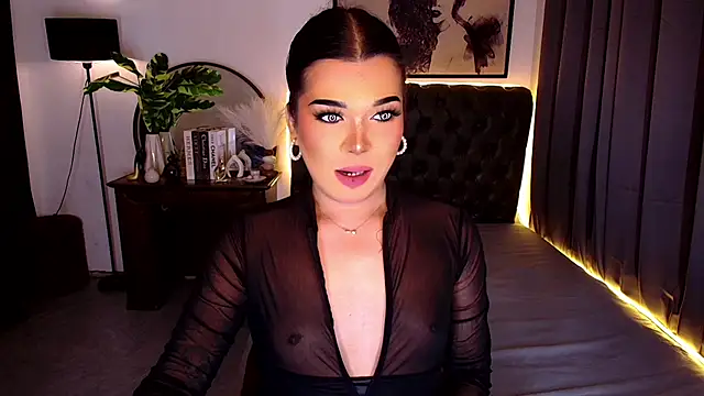 Empress Candice online show from May 23, 2026, 9:35 am