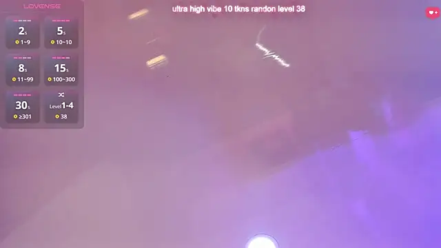 Snapshot of Ariana_west_ chatting on May 4, 2026, 12:56 pm Ariana west online show from May 4, 2026, 12:56 pm