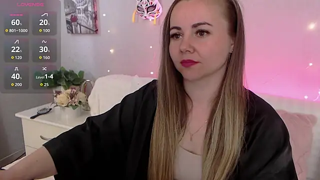 MeryCheris online show from May 14, 2026, 12:34 pm