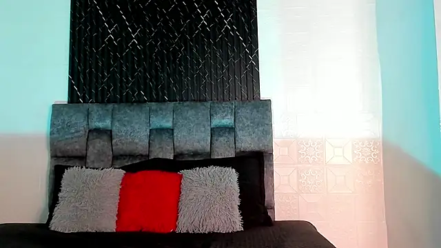 ThiagoSexy005 online show from June 25, 2026, 12:32 am
