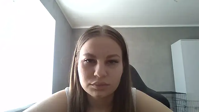  Linsyy ee  online show from May 5, 2026, 9:28 am