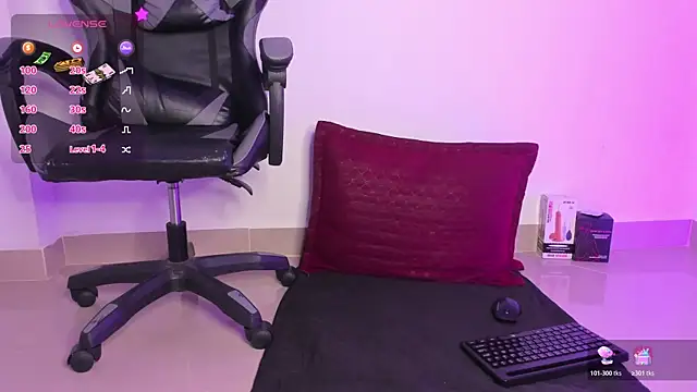 MaxPower003 online show from June 21, 2026, 1:19 am