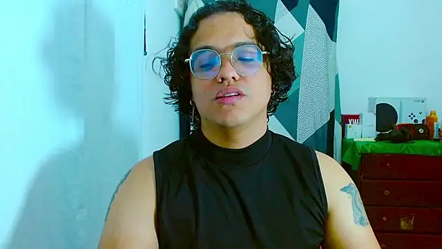 Snapshot of Diane_exotic chatting on July 17, 2026, 12:17 am Diane exotic online show from July 17, 2026, 12:17 am
