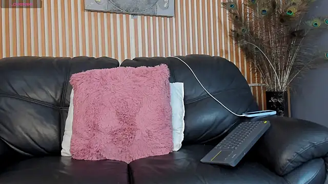 Snapshot of Veronica_Black18 chatting on July 15, 2026, 10:48 pm Veronica Black18 online show from July 15, 2026, 10:48 pm