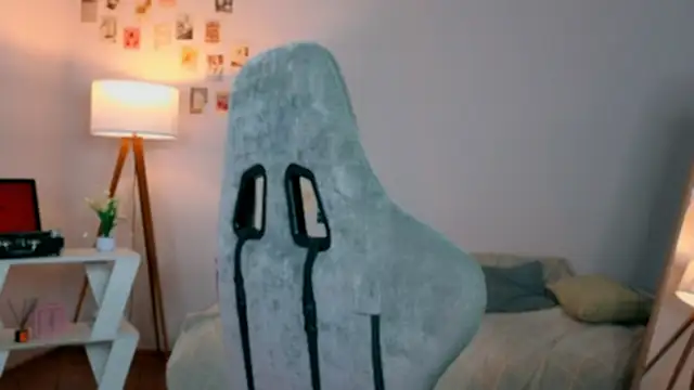Snapshot of serenenov chatting on April 30, 2026, 8:57 pm serenenov online show from April 30, 2026, 8:57 pm