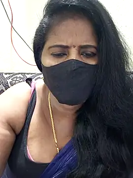 Snapshot of Sunitha-tamilponu chatting on July 12, 2026, 5:42 am Sunitha-tamilponu online show from July 12, 2026, 5:42 am