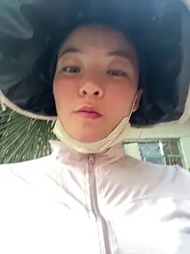 Meimei-bb online show from June 10, 2026, 10:25 am