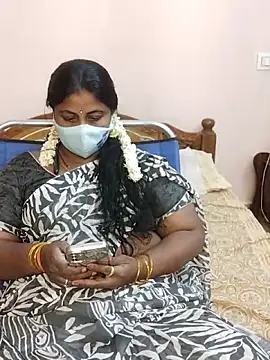 Snapshot of telugu_Geetha40 chatting on May 26, 2026, 6:42 am telugu Geetha40 online show from May 26, 2026, 6:42 am