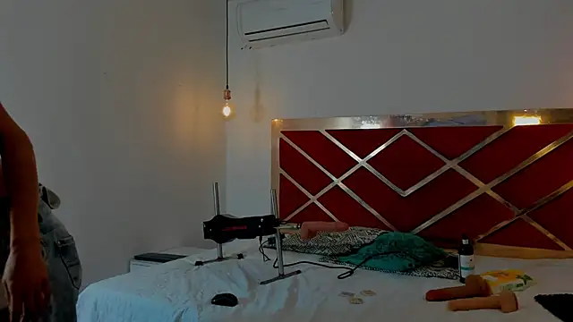 Snapshot of sexx_goddess chatting on June 26, 2026, 1:43 am sexx goddess online show from June 26, 2026, 1:43 am