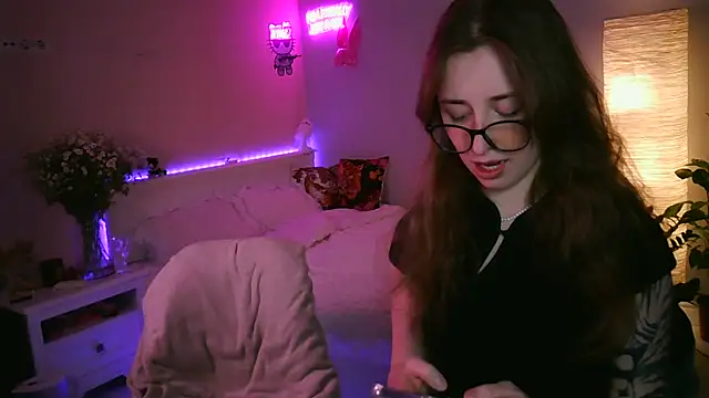 Snapshot of she_tora69 chatting on May 12, 2026, 8:28 pm she tora69 online show from May 12, 2026, 8:28 pm