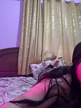 QueenRima99 online show from May 15, 2026, 6:26 pm