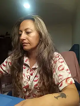 Snapshot of Angel_Nova_ chatting on May 18, 2026, 8:53 am Angel Nova online show from May 18, 2026, 8:53 am