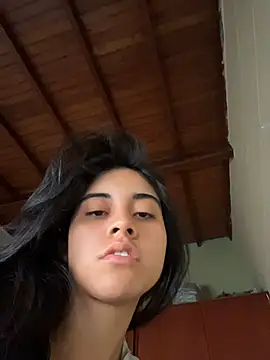 Snapshot of mia_moonna chatting on June 21, 2026, 1:57 pm mia moonna online show from June 21, 2026, 1:57 pm
