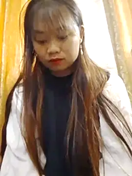 -Dolly-02 online show from April 27, 2026, 4:43 am