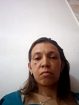 Snapshot of lucy23__sexx chatting on May 22, 2026, 1:39 pm lucy23 sexx online show from May 22, 2026, 1:39 pm