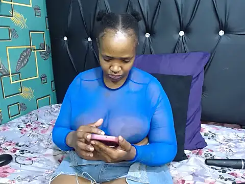 CandyBoobs69 online show from June 18, 2026, 11:58 am