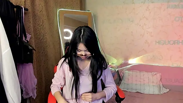 Snapshot of Akiba_cute chatting on May 7, 2026, 7:19 pm Akiba cute online show from May 7, 2026, 7:19 pm