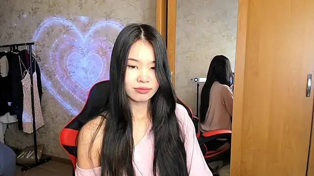 Snapshot of Akiba_cute chatting on May 14, 2026, 12:34 pm Akiba cute online show from May 14, 2026, 12:34 pm
