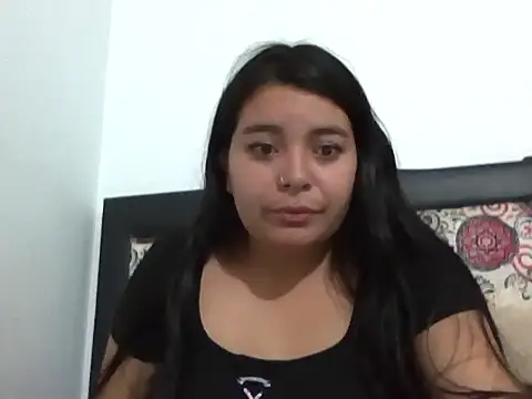 SweetNataly2123 online show from April 27, 2026, 3:54 pm