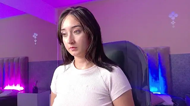 VICTORIA FAIRIES online show from May 11, 2026, 4:04 pm