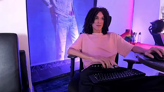 anddy hugecock online show from June 29, 2026, 7:47 pm