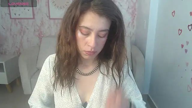 DamiaOshun ch online show from July 18, 2026, 1:59 pm