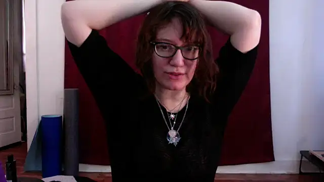 AnnywnBelle online show from May 17, 2026, 8:16 pm