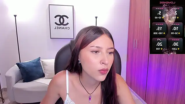 Snapshot of Nikky_sweett_ chatting on May 7, 2026, 8:03 pm Nikky sweett online show from May 7, 2026, 8:03 pm