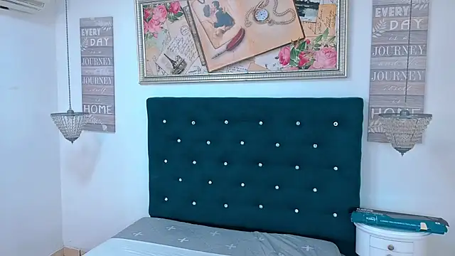 siacavali online show from May 15, 2026, 12:01 pm