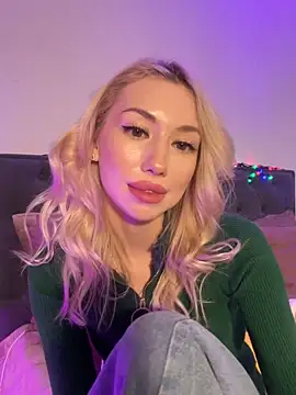 CAMILYA online show from May 8, 2026, 7:52 pm