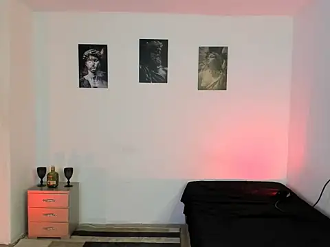 Snapshot of sant_wahlberg chatting on July 2, 2026, 3:23 am sant wahlberg online show from July 2, 2026, 3:23 am
