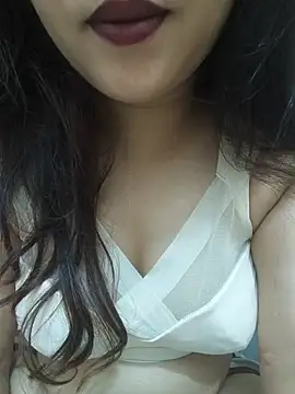 Snapshot of Diya_Jaan chatting on May 12, 2026, 11:24 pm Diya Jaan online show from May 12, 2026, 11:24 pm