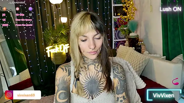 VivVixen online show from June 17, 2026, 5:58 pm