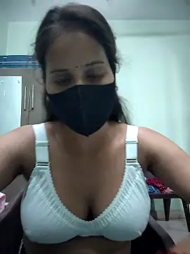 LovelyNidhi online show from May 19, 2026, 8:42 am