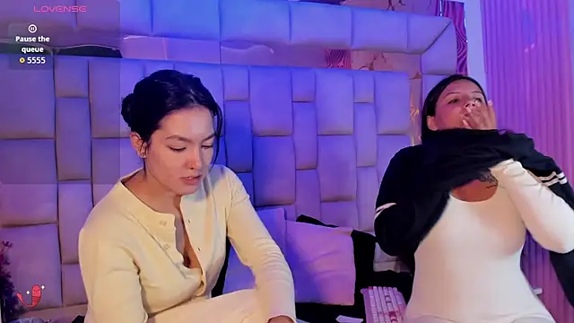 Snapshot of Anal_Temptation chatting on June 27, 2026, 1:28 pm Anal Temptation online show from June 27, 2026, 1:28 pm