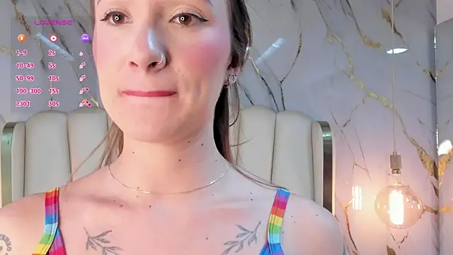Hannah Lane online show from May 8, 2026, 12:10 pm