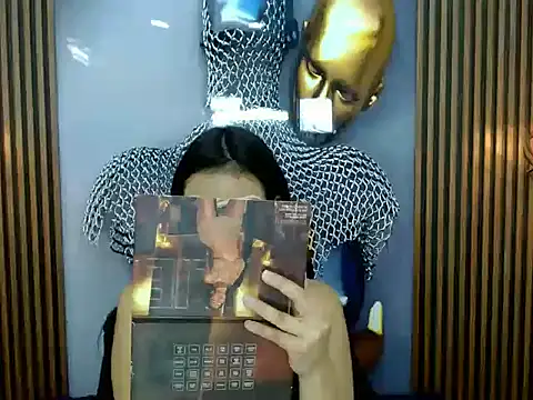 Snapshot of RoxxySweet01 chatting on May 8, 2026, 1:05 pm RoxxySweet01 online show from May 8, 2026, 1:05 pm
