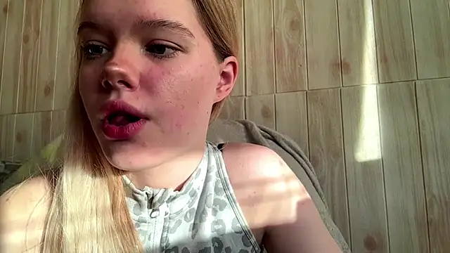 Snapshot of Malinwitch chatting on June 10, 2026, 3:22 pm Malinwitch online show from June 10, 2026, 3:22 pm