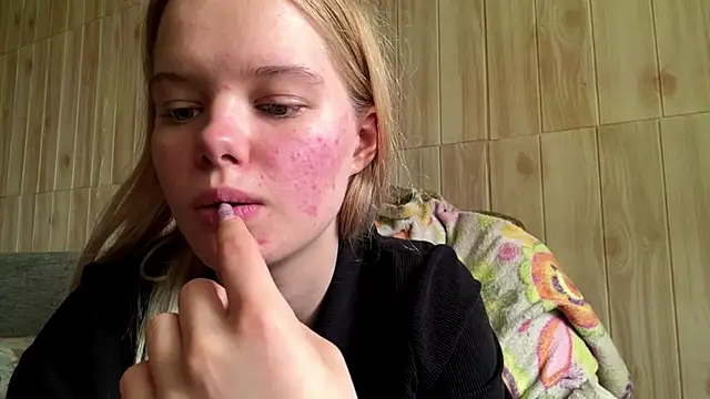 Malinwitch online show from July 7, 2026, 1:48 pm
