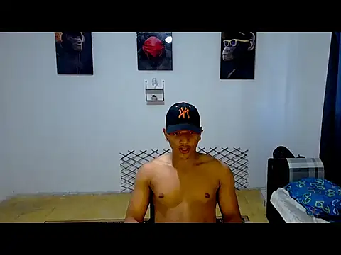 Ian Arcia online show from May 19, 2026, 9:32 pm